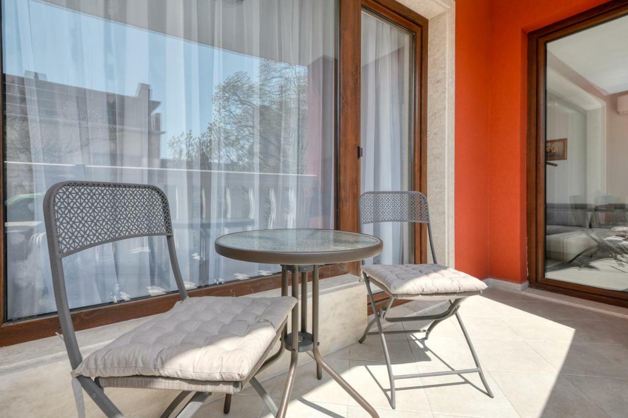 Apartment Grand Karavel Centre Varna Dış mekan fotoğraf