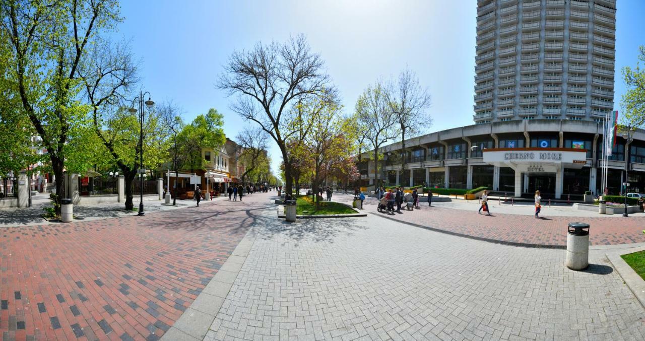Apartment Grand Karavel Centre Varna Dış mekan fotoğraf